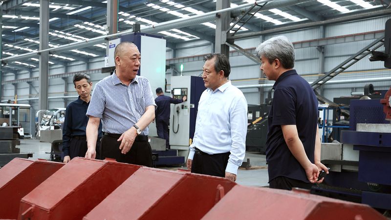 簡訊｜新鄉(xiāng)市委常委、市委秘書長謝松民一行蒞臨公司智能產(chǎn)業(yè)園考察調(diào)研